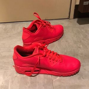 air max hyperfuse solar red